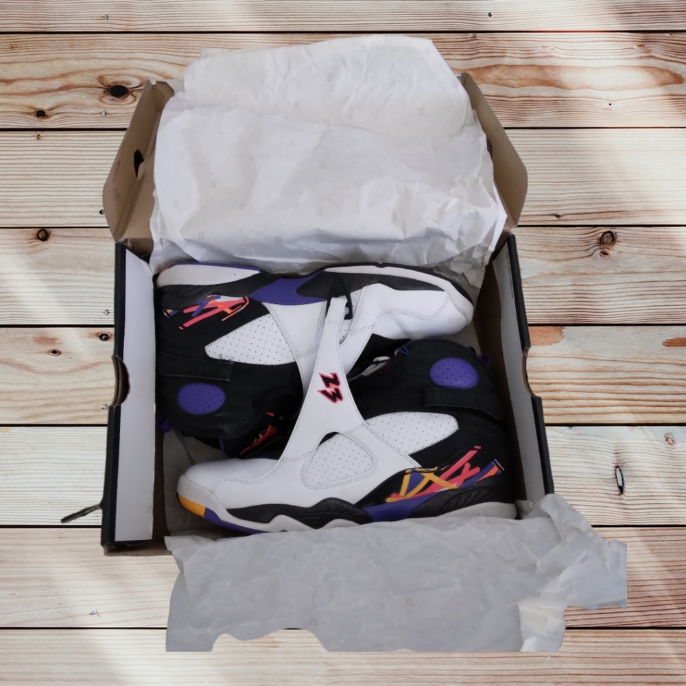 Jordan 8 Bugs Bunny Size 10 Excellent Condition